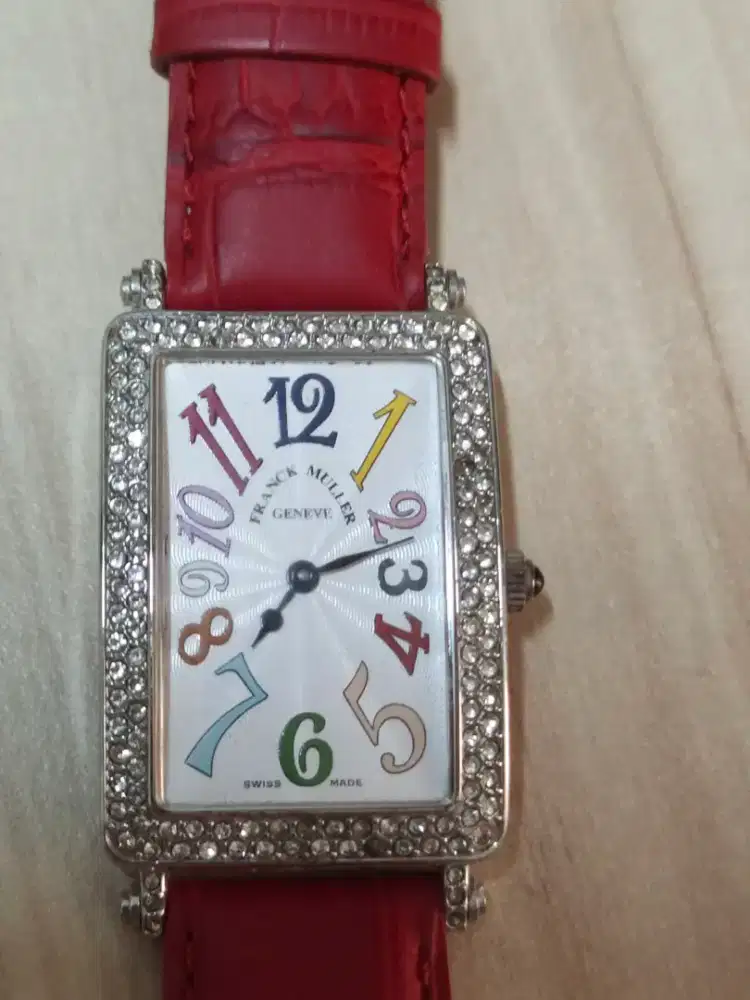 Jam tangan wanita
