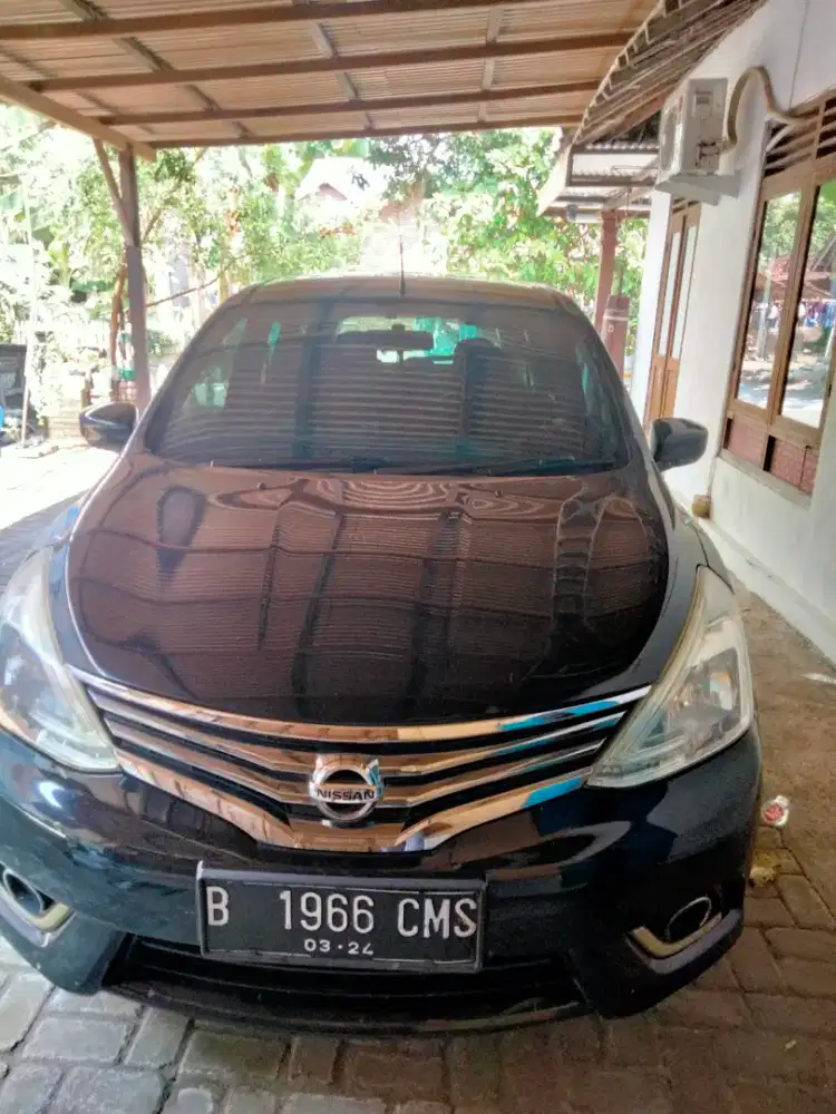 Jual segera Nissan Grand Livina S