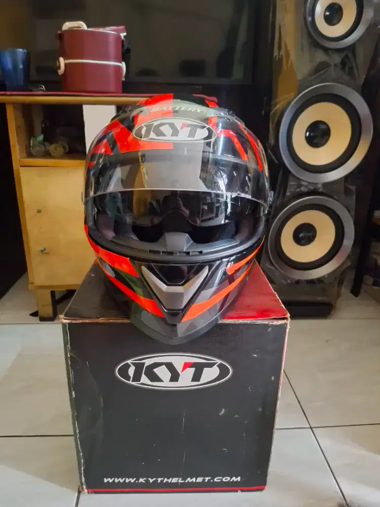 Helm KYT FALCON FULL FACE. SIZE L