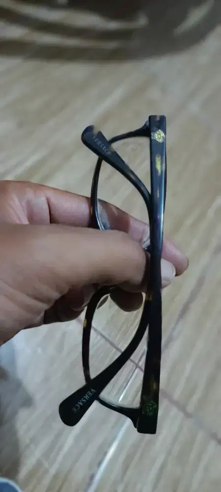 Frame kacamata versace