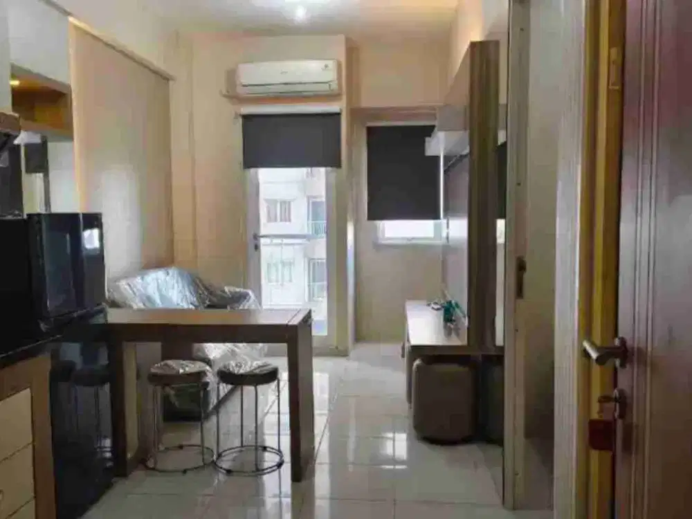 Disewakan Unit Apartemen Puncak Dharmahusada 2BR Lantai 7 Tinggal Bawa Koper