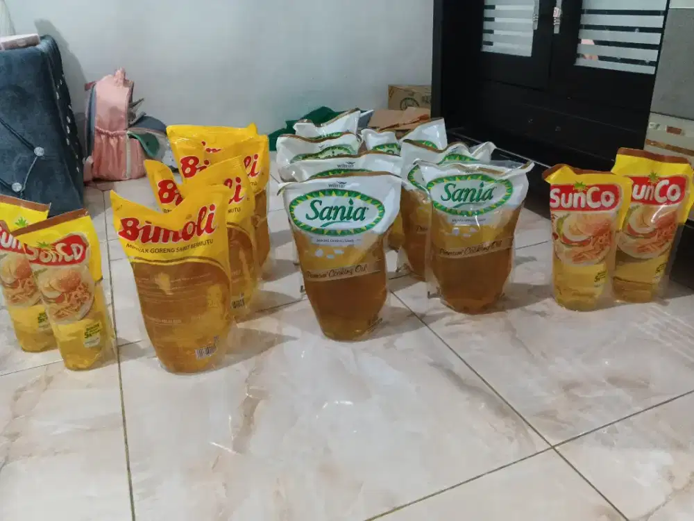 Minyak goreng Sania,Bimoli,sunco .