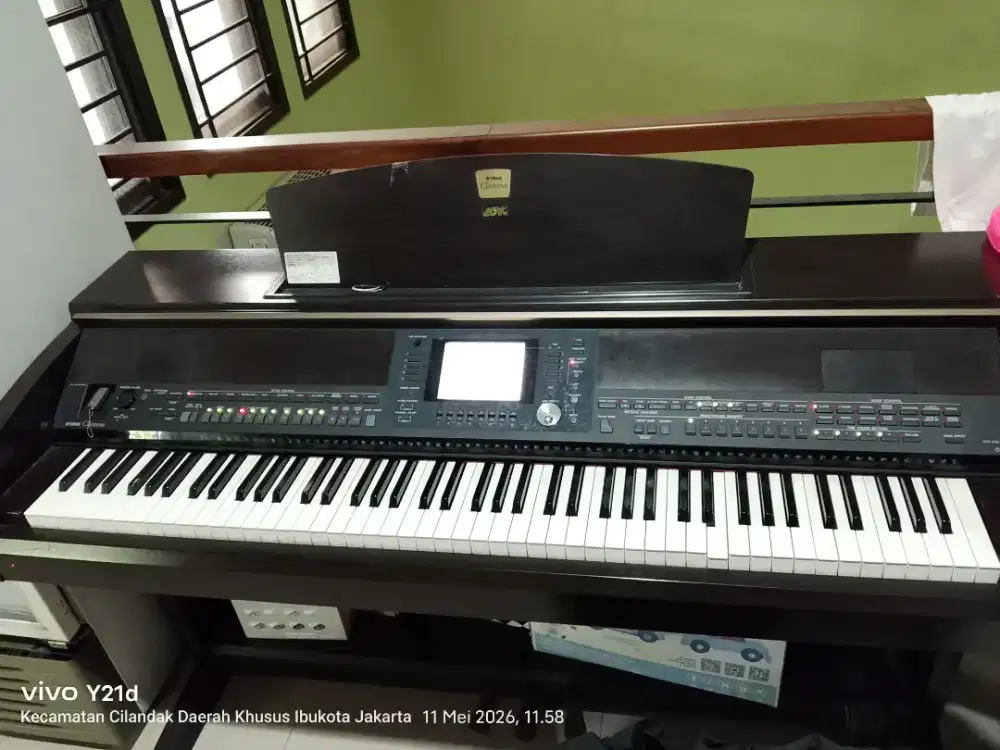Piano digital yamaha clavinova