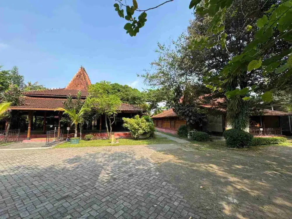 Tanah Prospektif Bonus Bangunan Joglo Tepi Jalan Utama Area jl. Magelang Dekat Terminal Jombor & Jogja City Mall