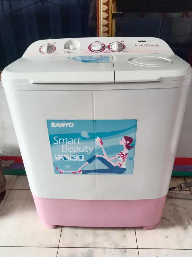 jual mesin cuci 2 tabung sanyo 8kg siap pakai semua normal  no minus