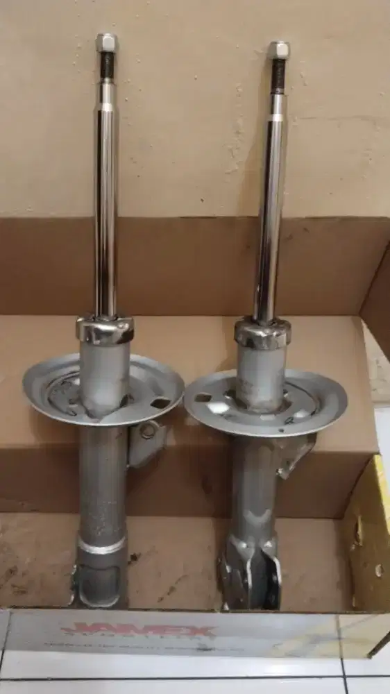 Shock breaker yaris bakpao / Vios gen 2 Empuk