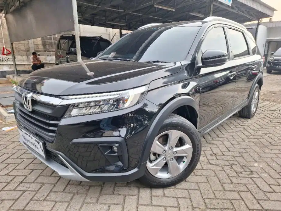 DP MURAH Honda BR-V 1.5 E Bensin-AT 2023 Hitam CALCD