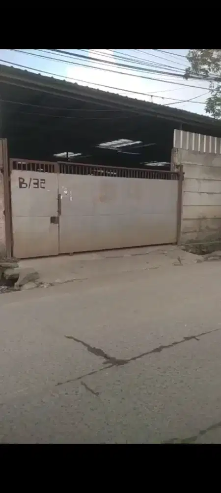Di sewakan Gudang kavling DPR cipondoh