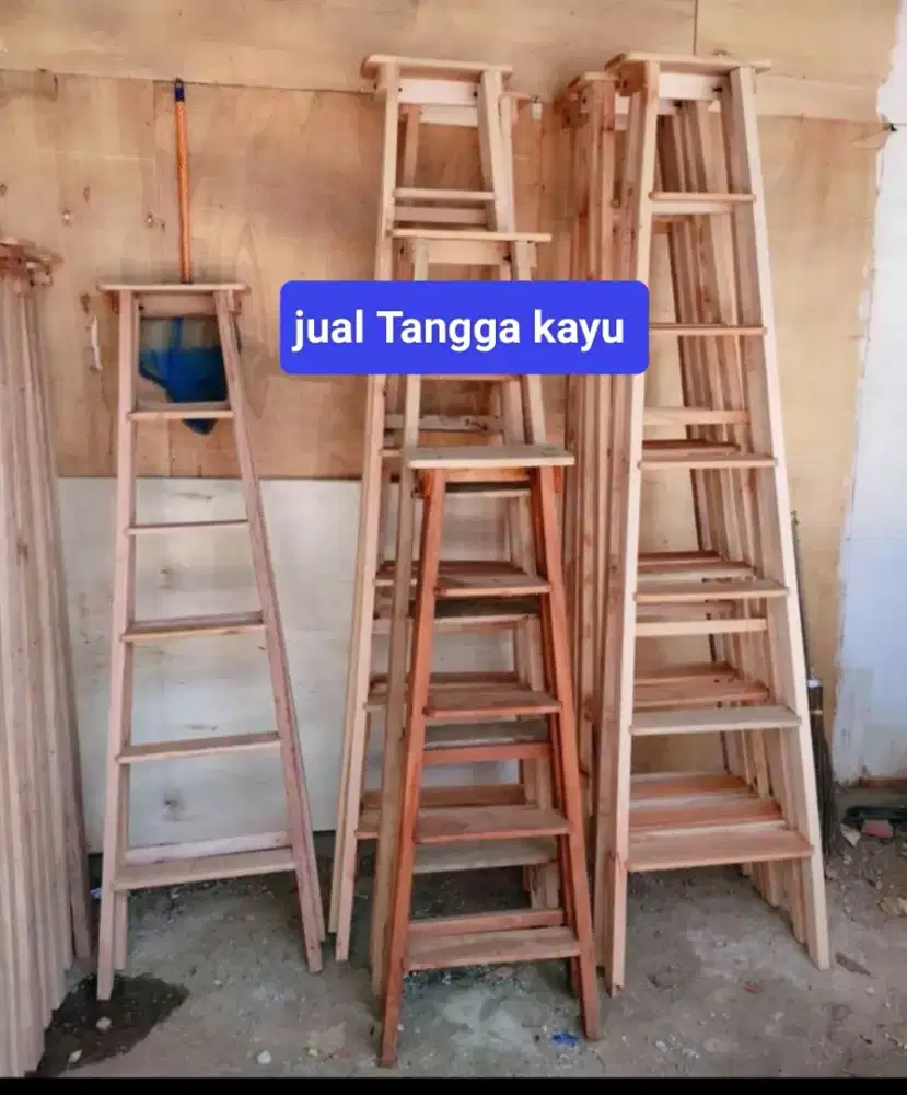Tangga kayu tirai gulung kursi bambu dan laen2