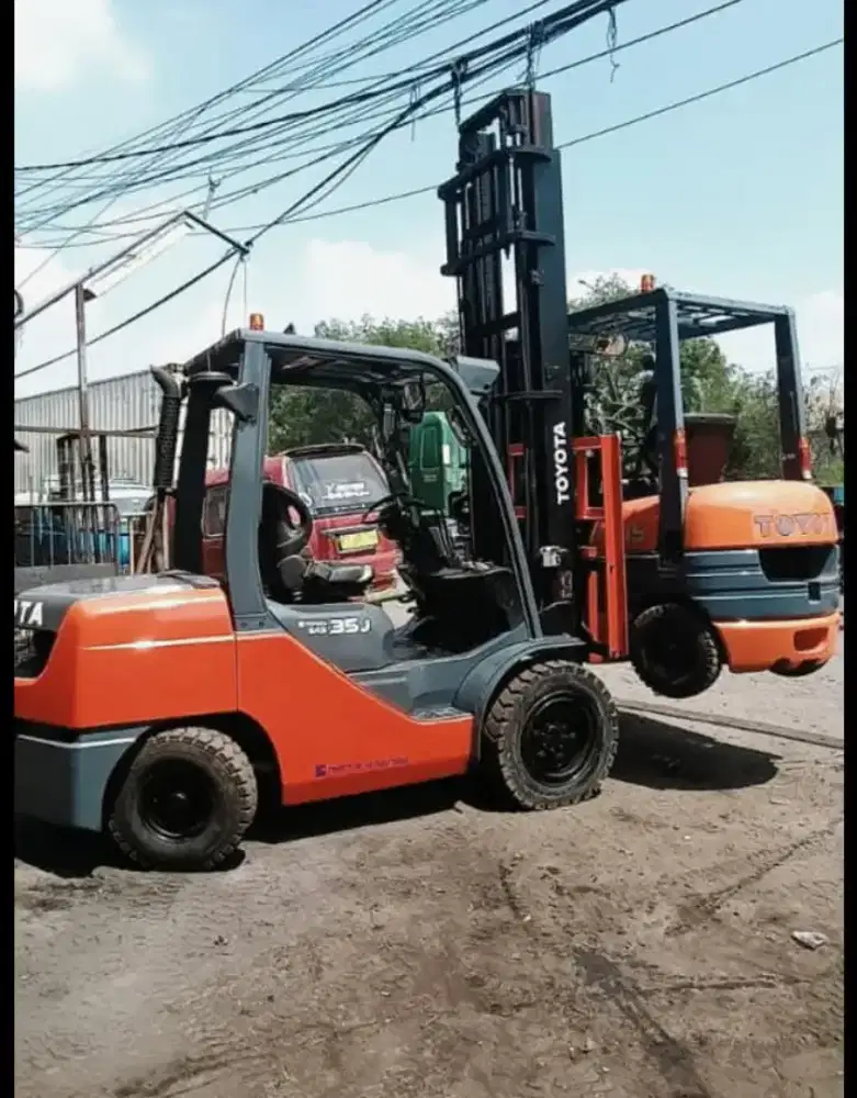 Forklift Toyota 3,5 Ton,Matic,Tiang 5 Meter,Mesin 2Z,8FDJ35,Tahun 2019