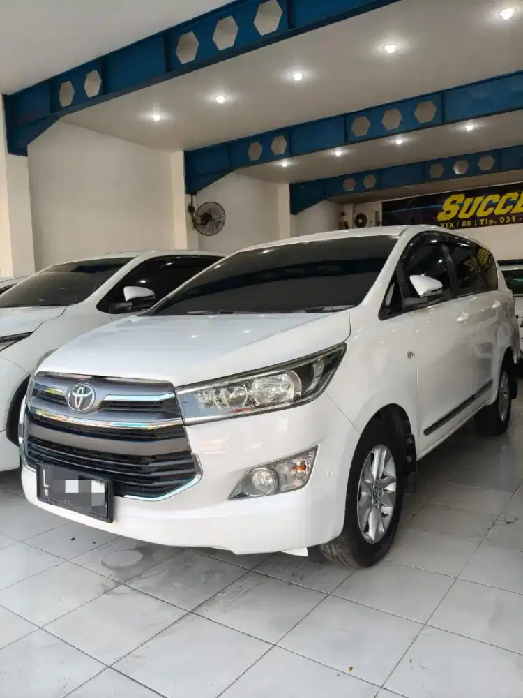 Toyota Innova V Bensin 2017 Matic Putih Tanpa PR