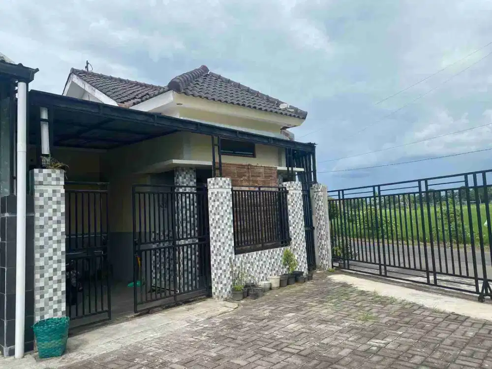 Dijual cepat Rumah strategis tipe 78 / 78, lingkup perumahan, lebar jalan 5m, dekat jalan raya, Kepuh Sukoharjo Kota ;