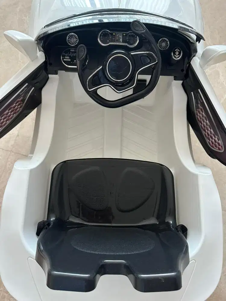 Battery car ( charger )