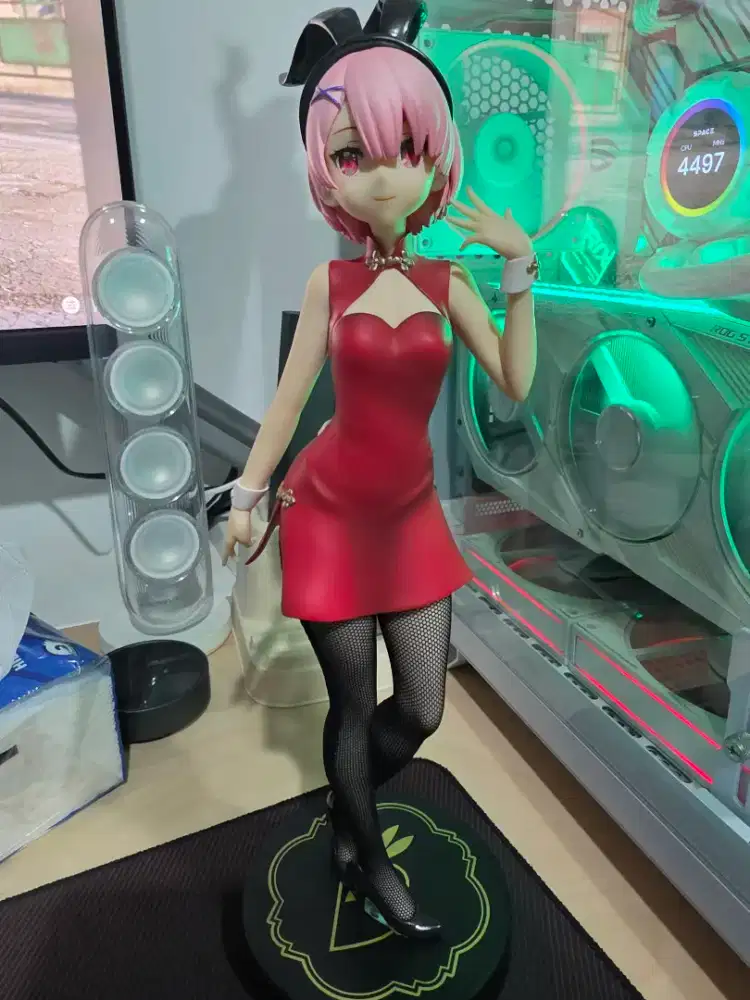Akuntan yang menguasai Accurate Online*