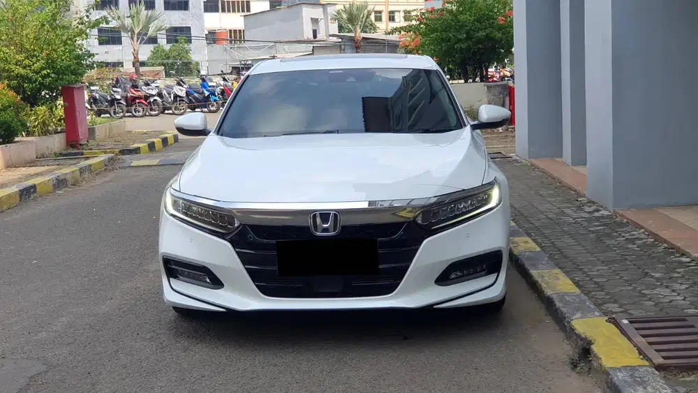 Honda Accord 1.5 VTEC Turbo CVT Sunroof Sensing Facelift 2022 Like New