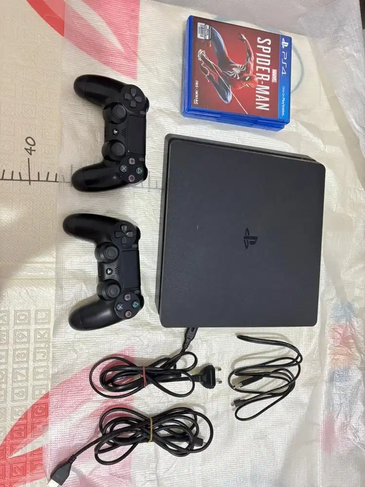 PS 4 SLIM 500gb