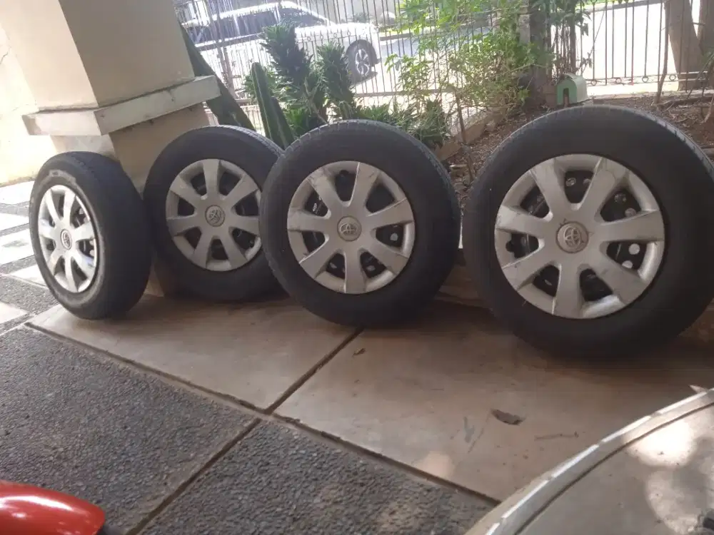 Velg dan Ban Ukuran 13