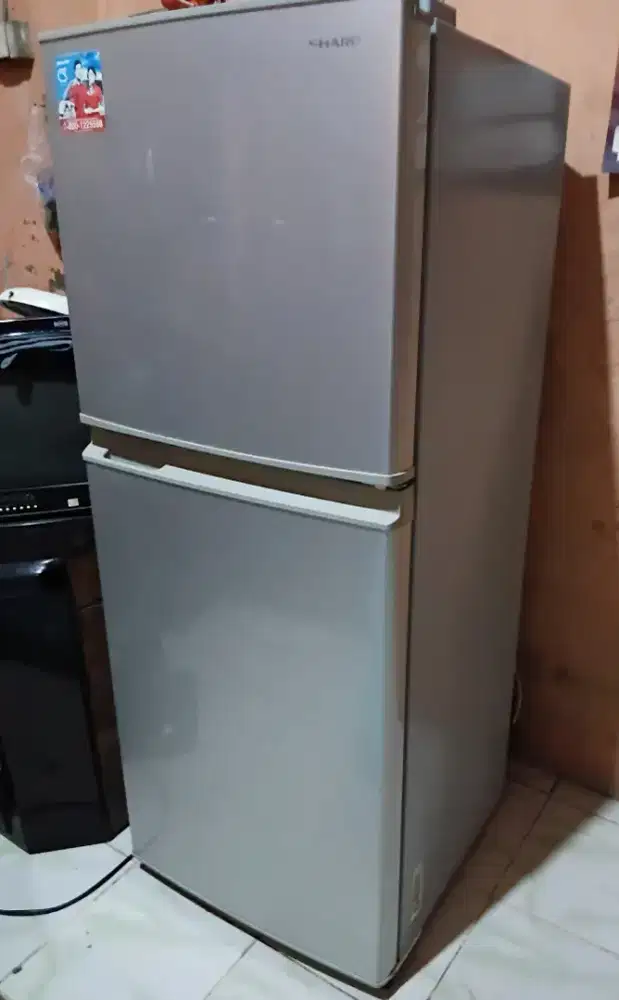 Kulkas Sharp 2 Pintu Mulus