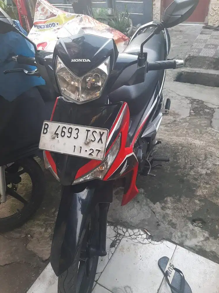 Dijual Motor Supra 125 Tahun 2017 Pajak Hidup Masih Boleh Nego