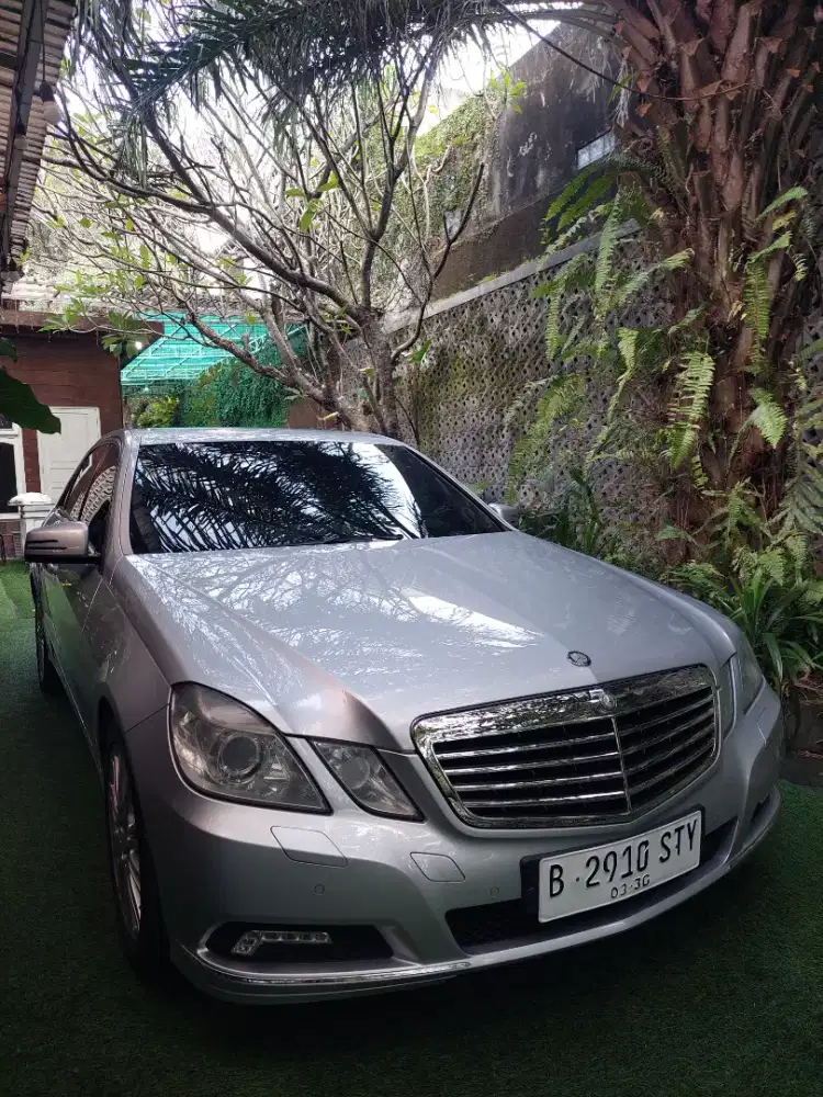 Mercy C 300 th 2010 istimewa sekali orisinil