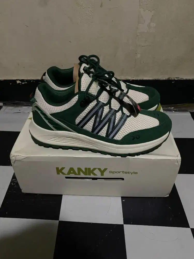 Kanky story kitadake green size 41 new (BNIB)