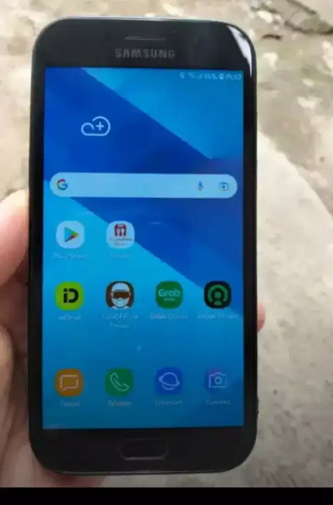 Samsung A5 2017.  Ram 3gb / 32gb
