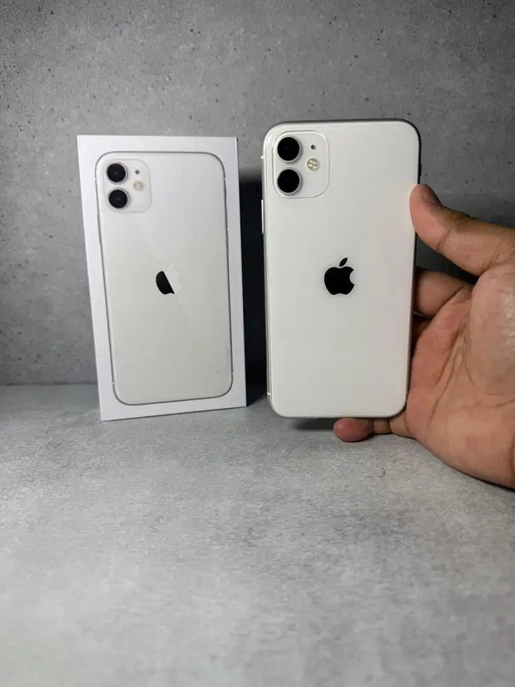 iPhone 11 64GB iBox Good Condition