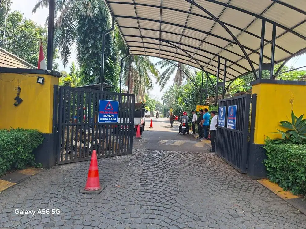 DIJUAL RUMAH NYAMAN 1 LANTAI 3 KT LEGA LUAS DI CIPUTAT