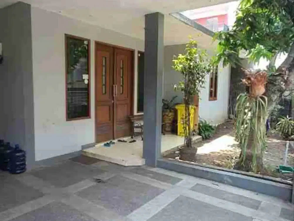 Rumah Luas di Komplek One Gate Cijagra Buah Batu dkt Turangga
