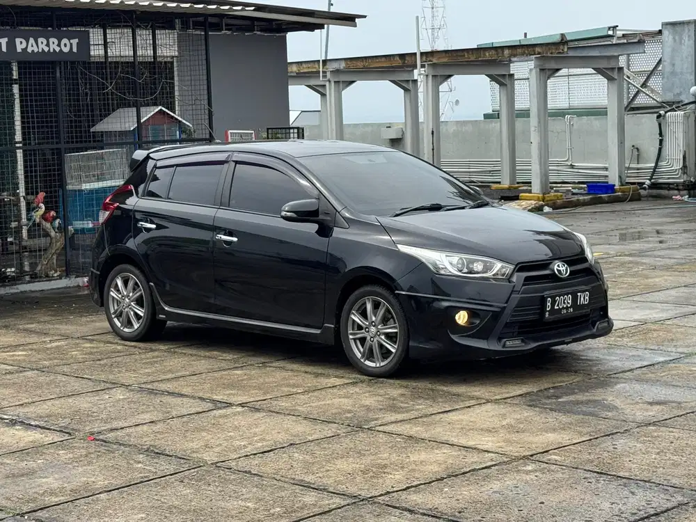 PALING OKE !! DP 10jt YARIS S TRD AT MATIC 2016 SIAPA CEPAT !!