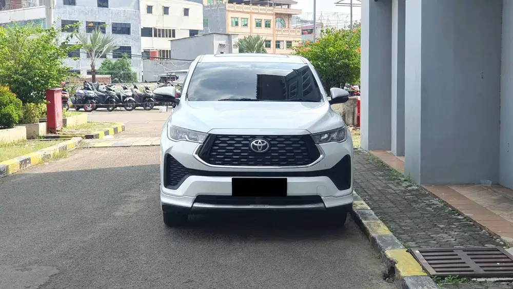Toyota Kijang Innova Zenix V Hybrid 2.0 Modelista 2025 Like New Low KM