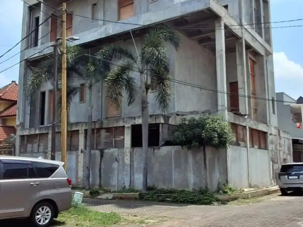 Dijual Rumah Setengah Jadi di Citra Garden 3. Luas 15x15m 3,5 Lantai
