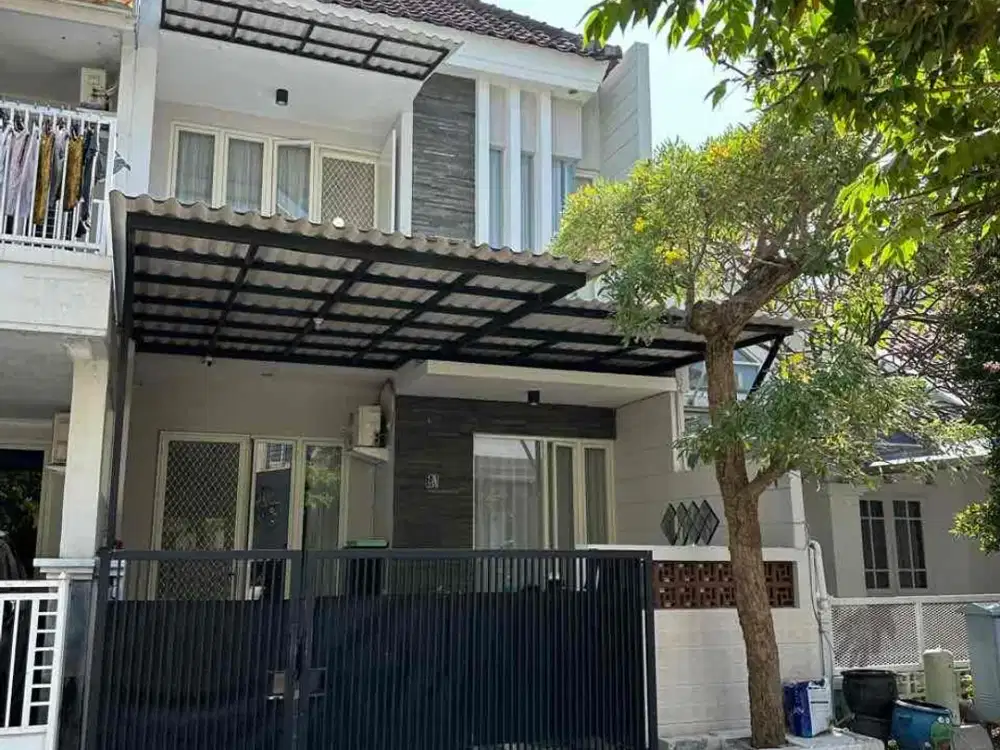 DIJUAL – Rumah Modern 2,5 Lantai di Pakuwon City