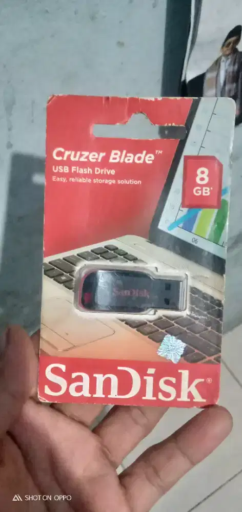 Flash disk Sandisk CRUZER BLADE 8 GB ORI