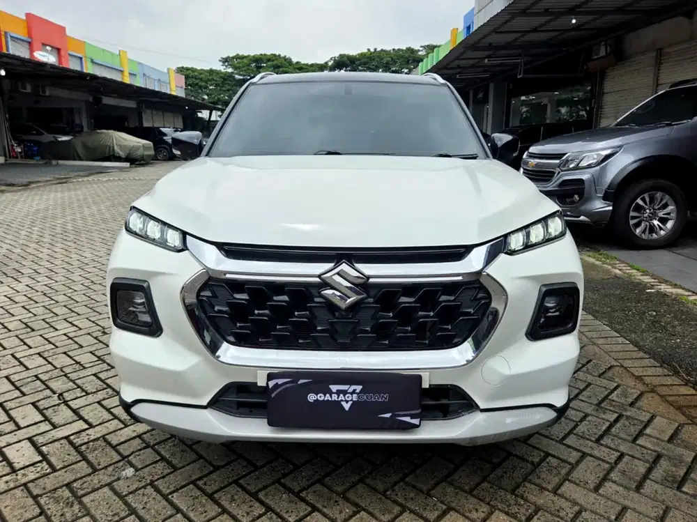 Suzuki Grand Vitara Gx Hybrid Two tone 2024,Perfect condition