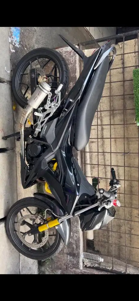 FULL MODIF HONDA SONIC 150R 2015 km 48k on going slowly