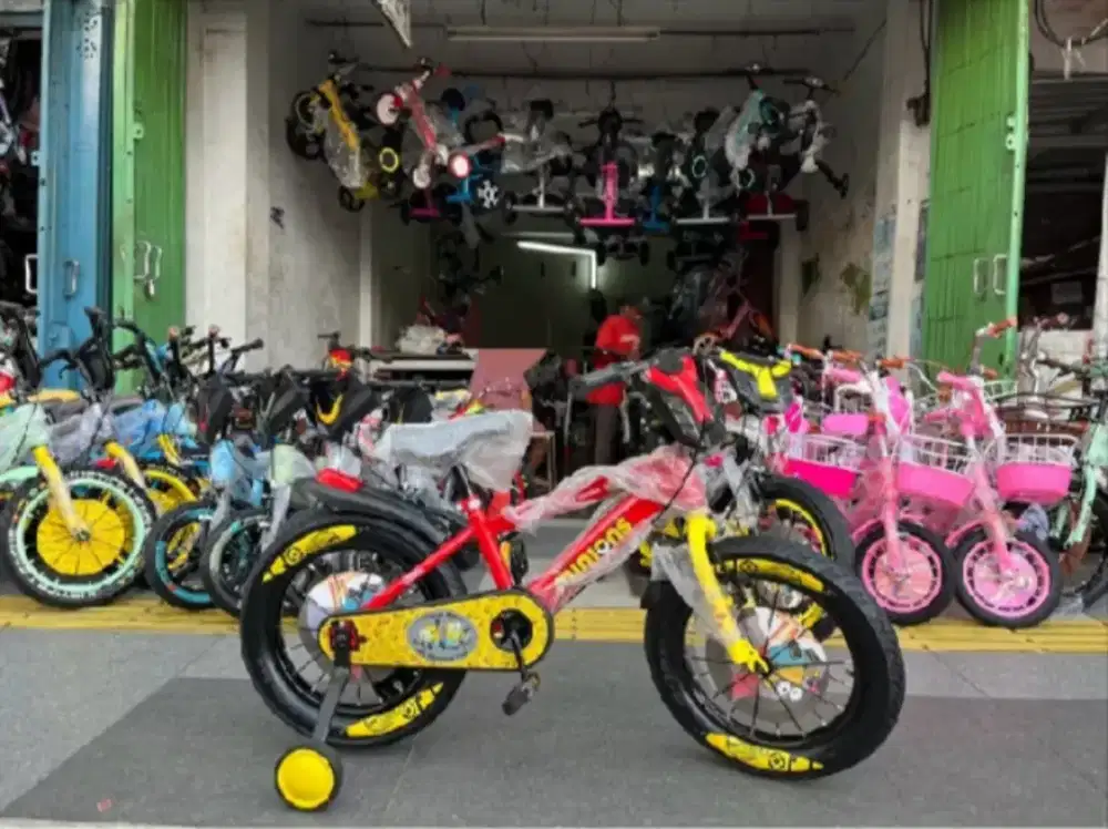 Sepeda Anak BMX Foster minion lengkap musik UK1618