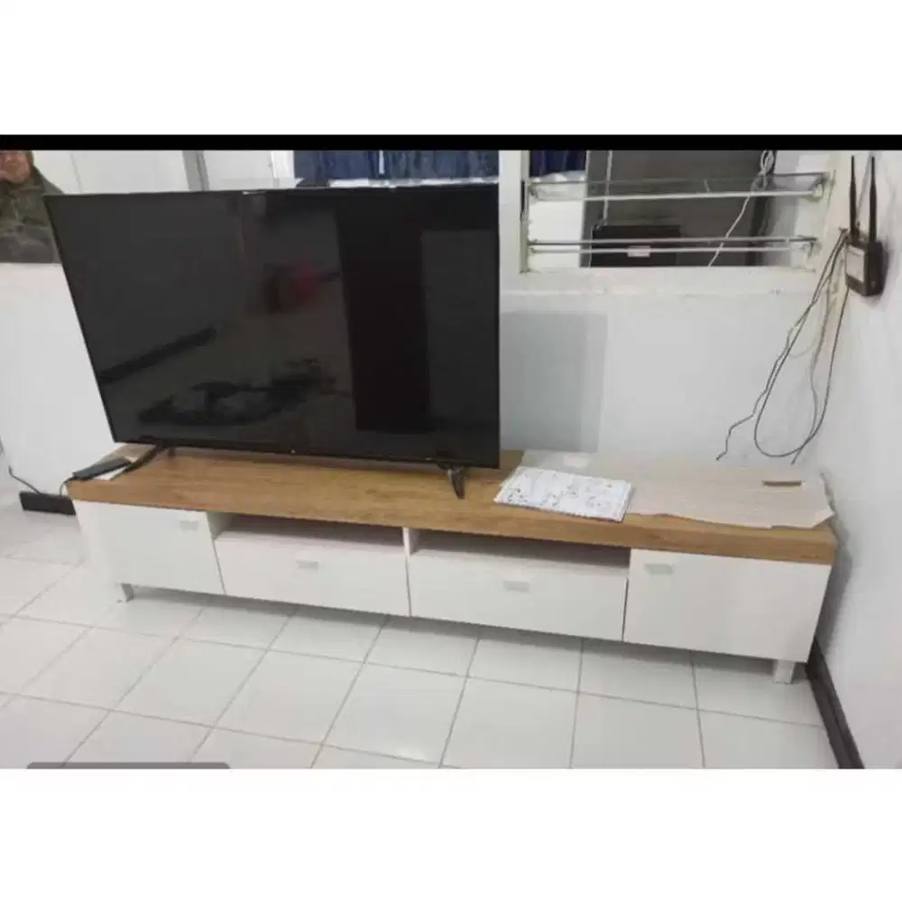 JUAL MEJA TV/BUFFET: Benedict TV210 (Minimalis & Kokoh)