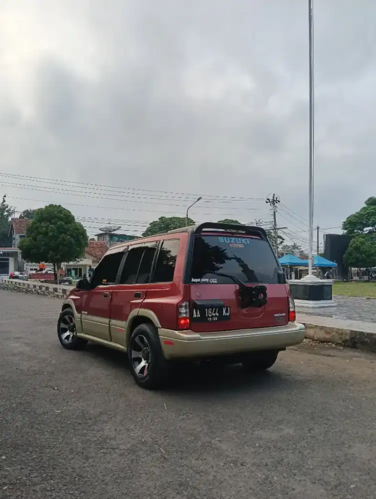 Suzuki Escudo Nomade 97