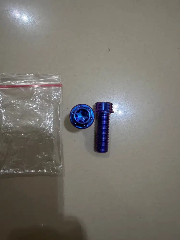 Baut Titanium salaya 2 Key