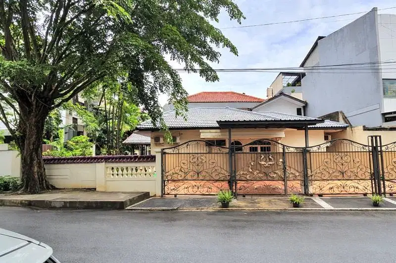 Dijual Rumah Hoek Di Kelapa Gading Permai