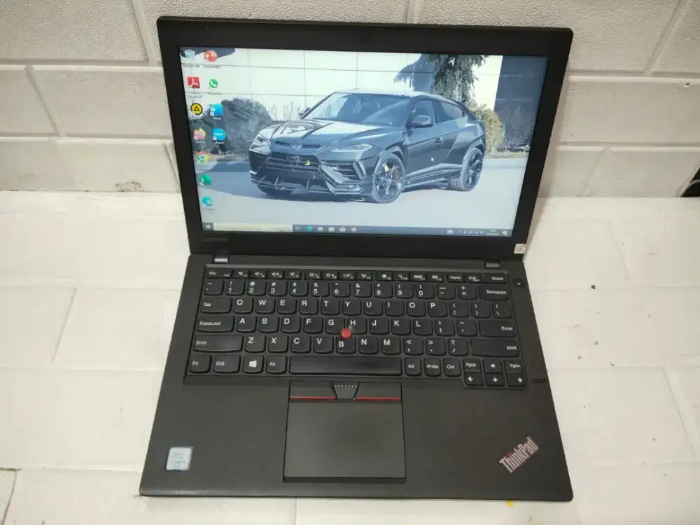 LENOVO THINKPAD X260/Processor Intel Core  i5-6200U/RAM 8 SSD 256GB