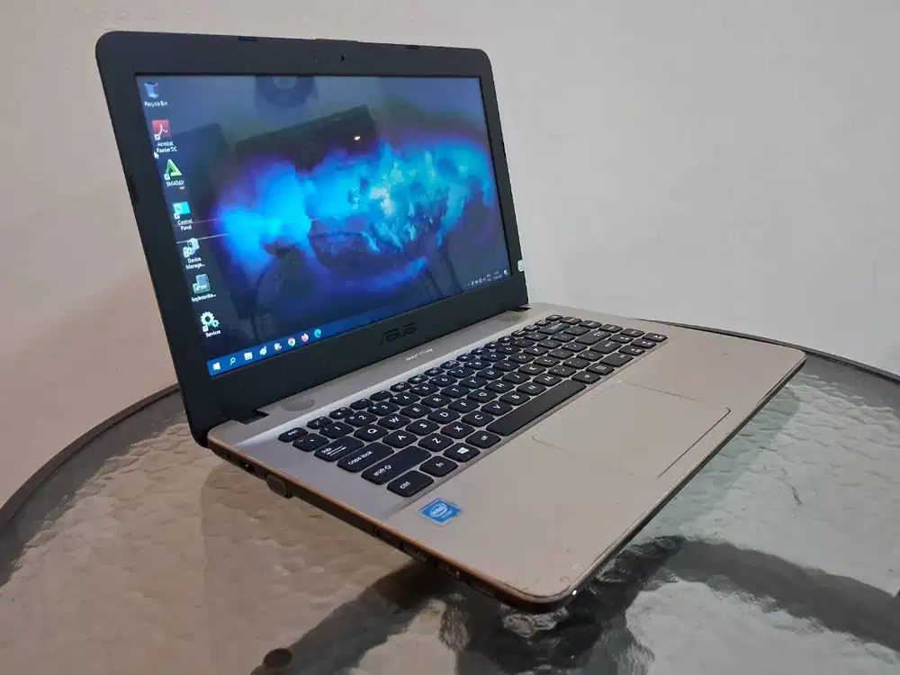 Laptop ASUS RAM DDR4 4GB SSD Win ORI Garansi 14in Normal Garansi