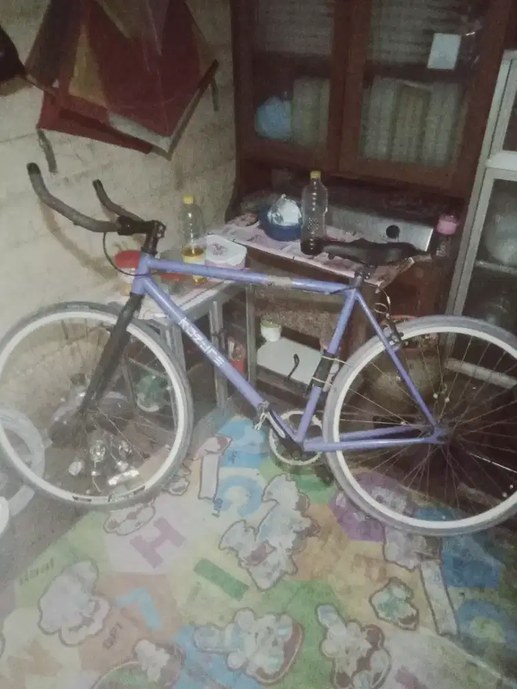 Speda fixxi batang lurus