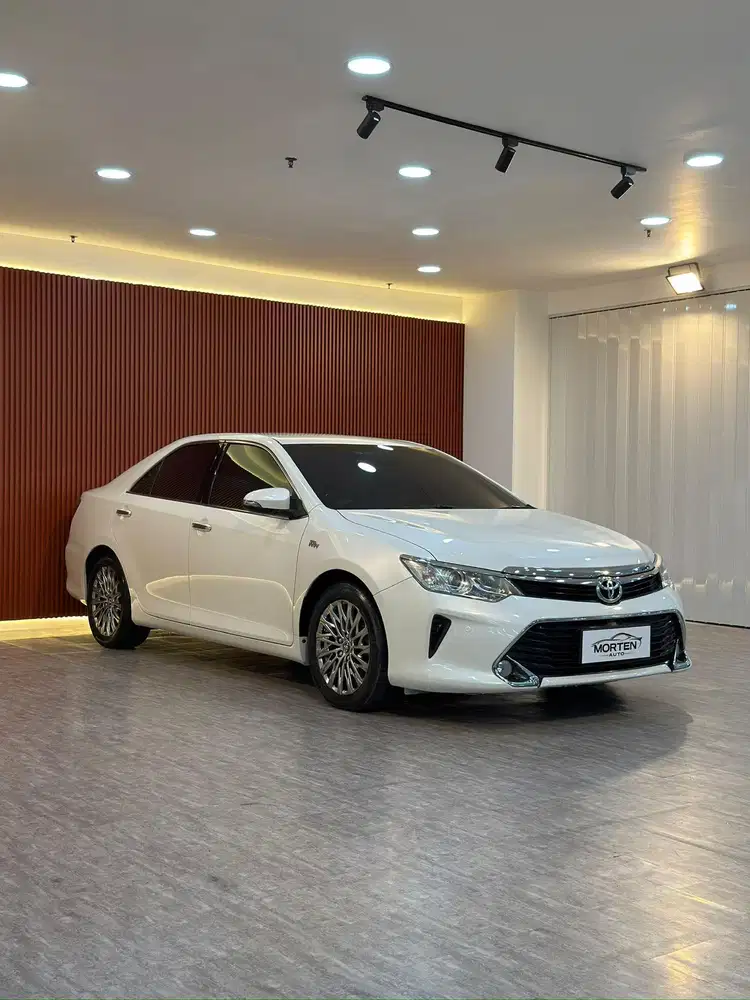 Toyota Camry 2.5 V 2017 Odo 61 Ribu Record Antik Bergaransi 2 Tahun