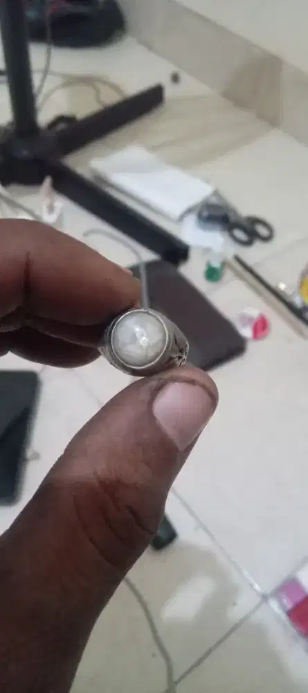 Batu white safir srilangka uda star 5 tajam banget size 7 ikatan perak