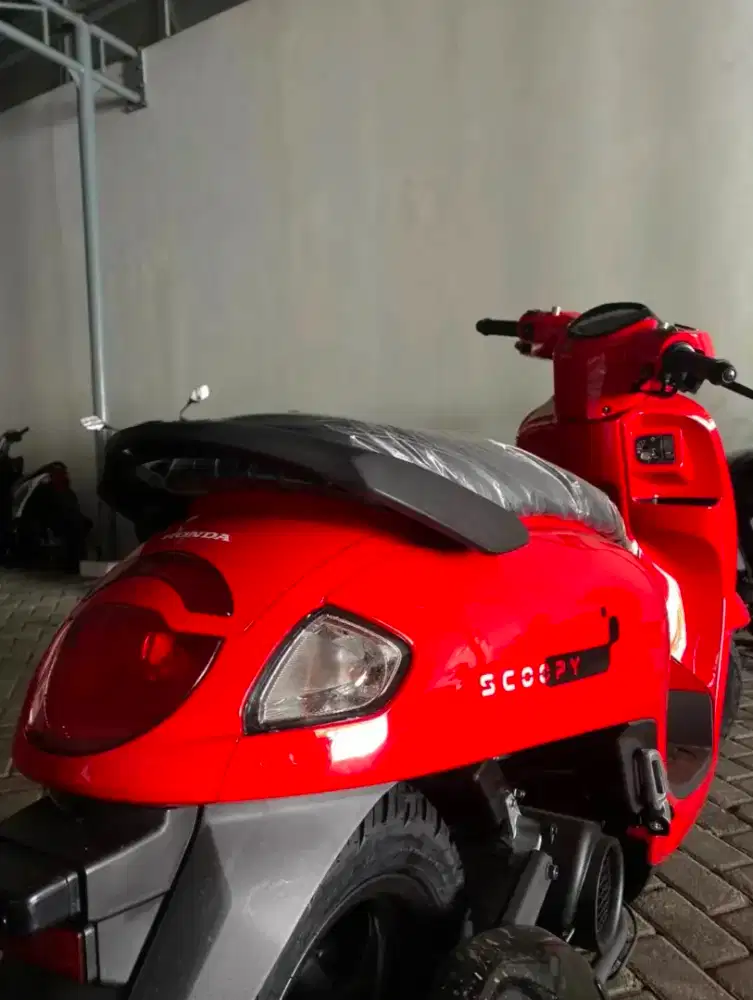 HONDA SCOOPY FASHION RED