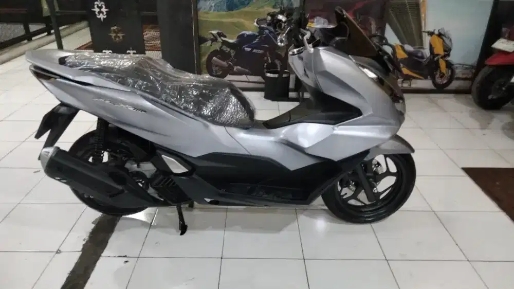 PCX 160 TAHUN 2024,SILVER LANGKA