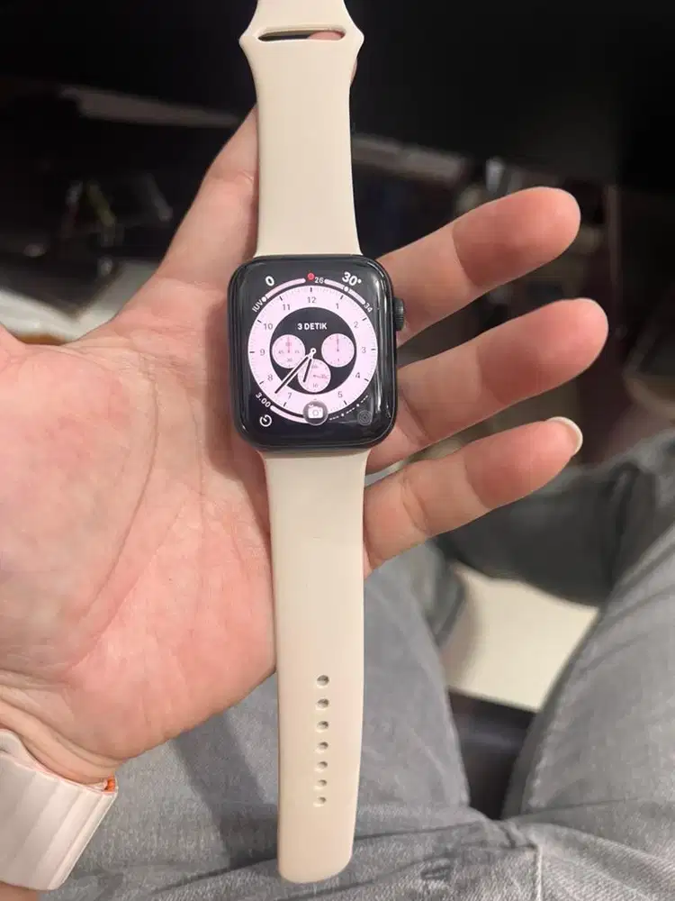 Apple watch se 3 istimewah garansi panjang feb 2027 no box aja hrg net