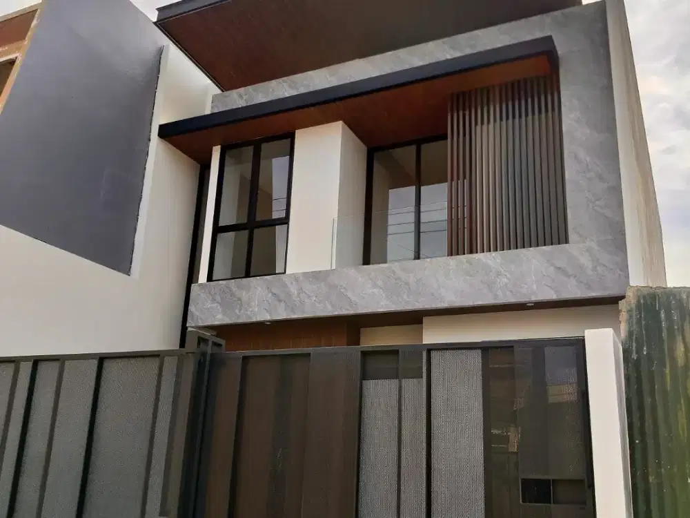 Dijual Rumah Baru Gress di Manyar Pusat Kota Surabaya